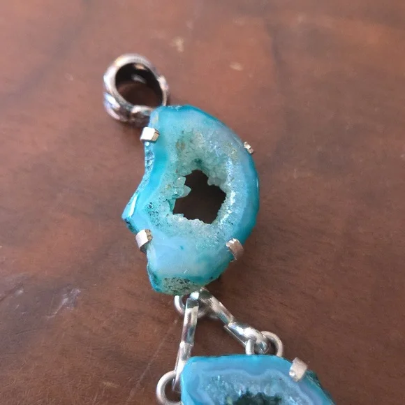 Blue Agate Druzy Pendant - Picture 4 of 6